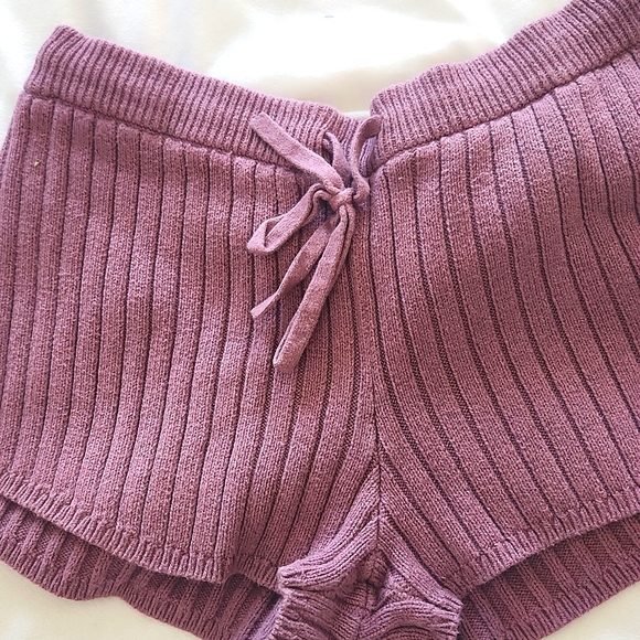 Heavy Knit Shorts - Picture 2 of 6